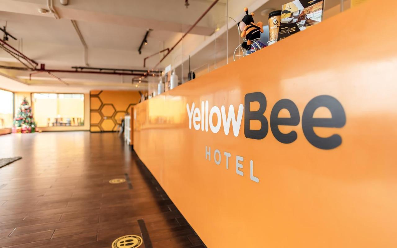 Yellow Bee Tangerang Esterno foto